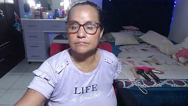 pervert mommy  online show from 06-27-26, 01:50