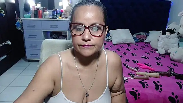 pervert mommy  online show from 07-03-26, 09:37