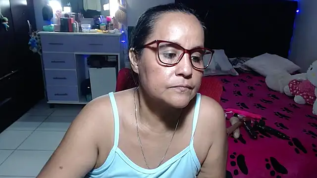 pervert mommy  online show from 07-06-26, 03:03