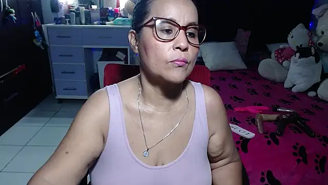 pervert mommy  online show from 07-15-26, 09:25
