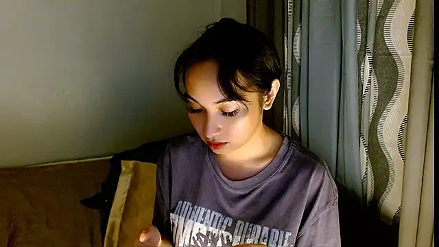 Snapshot of SweetLilly_18 chatting on 03-02-26, 11:17 SweetLilly 18 online show from 03-02-26, 11:17