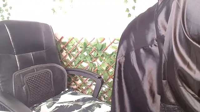 Snapshot of Black_Monster_Tits chatting on 02-14-26, 04:59 Black Monster Tits online show from 02-14-26, 04:59