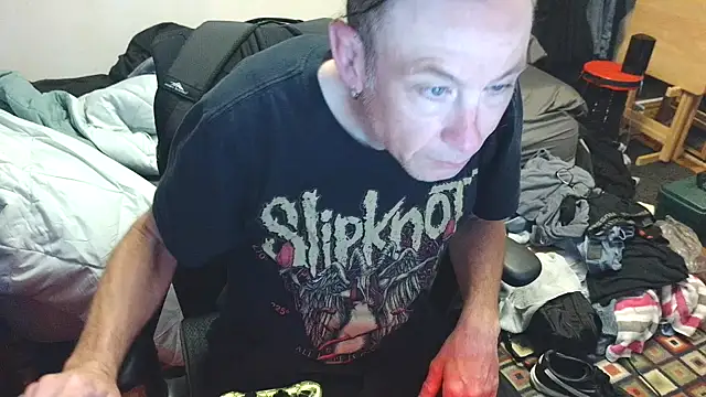 Snapshot of jjdirty6996 chatting on 06-22-26, 01:52 jjdirty6996 online show from 06-22-26, 01:52
