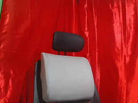 hotasiangirl25 online show from 04-11-26, 06:56