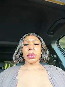 Belle    online show from 04-12-26, 02:33