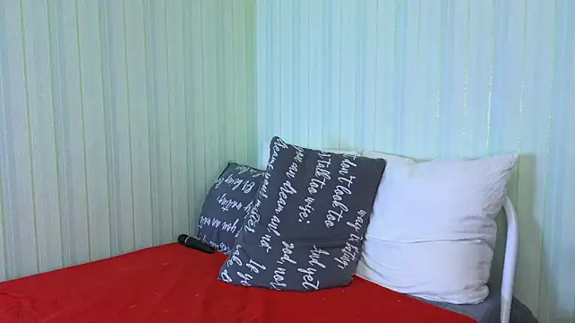  Lily  online show from 12-25-24, 11:22