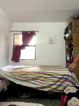 AlondraDiossa03 online show from 12-22-25, 07:11