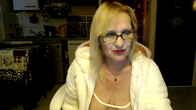 Snapshot of Ala-N-Dala chatting on 03-27-26, 04:07 Ala-N-Dala online show from 03-27-26, 04:07