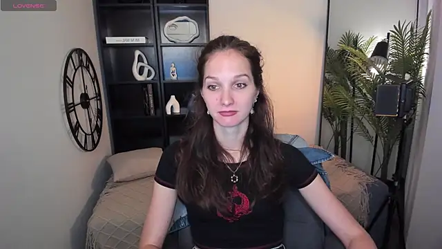 MirandaGlow online show from 06-20-26, 05:32