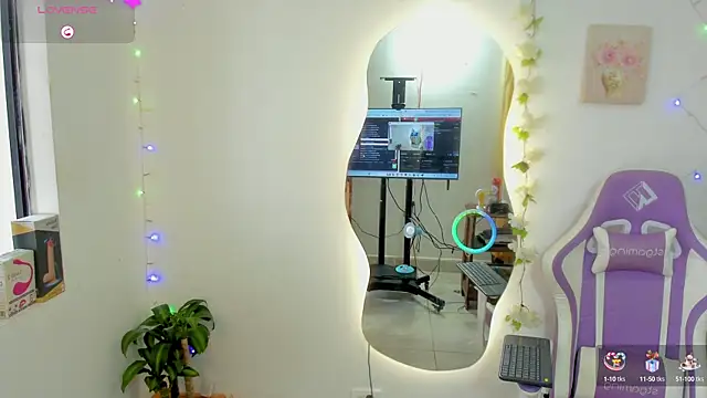 Snapshot of sofia_gold_ chatting on 09-11-25, 12:38 sofia gold online show from 09-11-25, 12:38