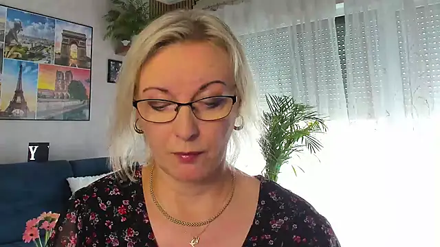 vanessa chat online show from 05-20-26, 01:17