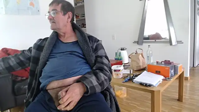 silvio-aus-luzern-CH online show from 04-03-26, 08:34