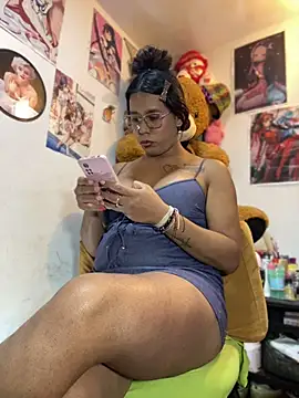Snapshot of GoddessAlix chatting on 07-08-26, 10:36 GoddessAlix online show from 07-08-26, 10:36