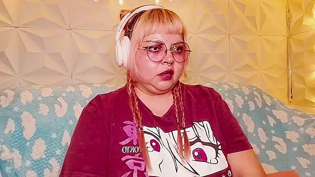 Satyn doll online show from 05-15-26, 11:01