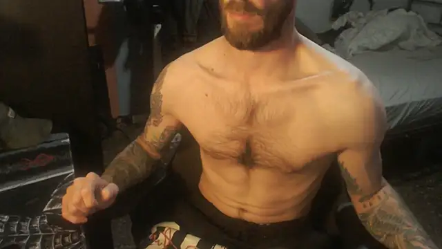 SexxxyLouis online show from 04-20-26, 07:26