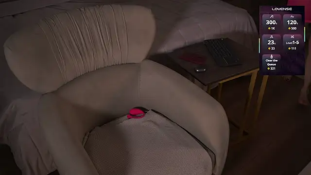 eseniyavl online show from 04-13-26, 05:35