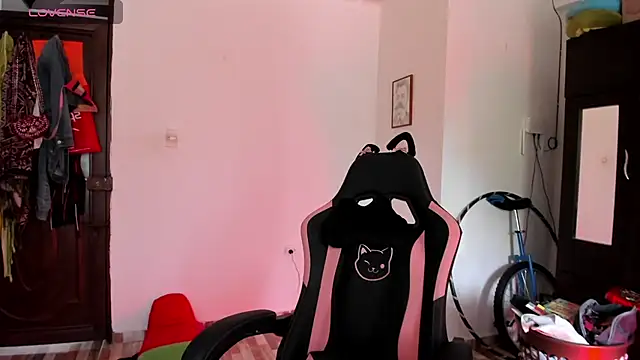 adrena 10 online show from 03-25-26, 07:53