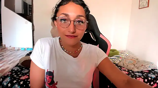 Snapshot of adrena_10 chatting on 07-10-26, 10:01 adrena 10 online show from 07-10-26, 10:01