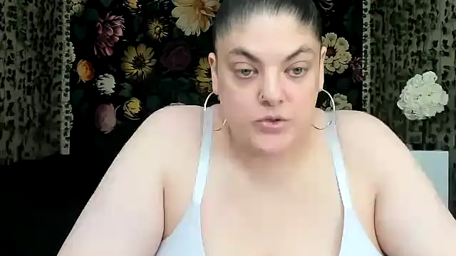 Snapshot of Exotic-Melons chatting on 07-17-26, 10:36 Exotic-Melons online show from 07-17-26, 10:36