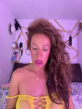 Snapshot of YOURSDEBORA chatting on 06-21-26, 07:38 YOURSDEBORA online show from 06-21-26, 07:38