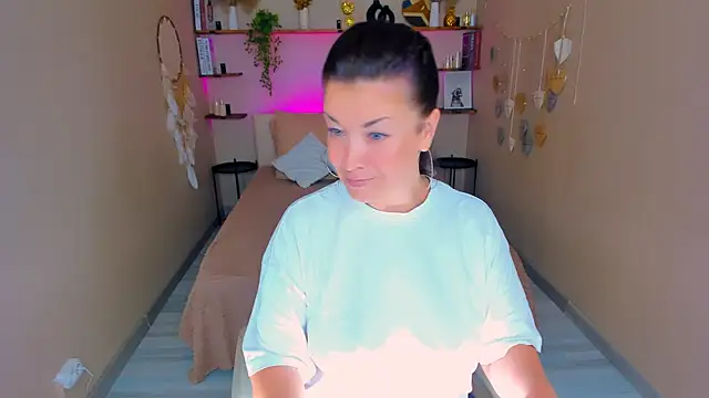 AnaMills online show from 07-20-26, 10:39