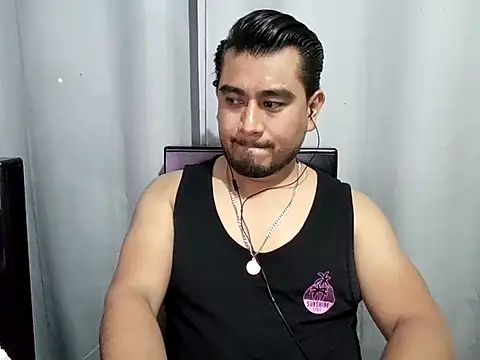 Snapshot of youmanhorny chatting on 07-17-26, 03:35 youmanhorny online show from 07-17-26, 03:35
