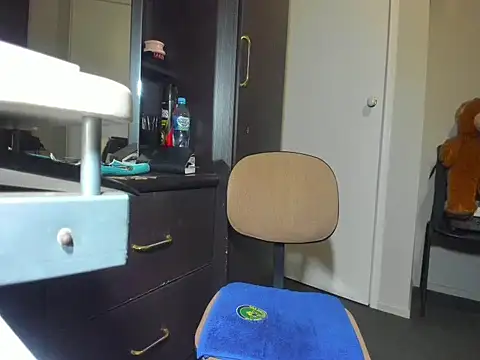 Angelchezcka online show from 03-31-26, 11:43