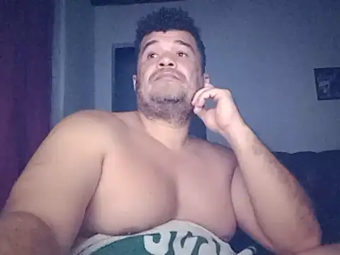 Snapshot of tarra122 chatting on 03-04-26, 02:28 tarra122 online show from 03-04-26, 02:28