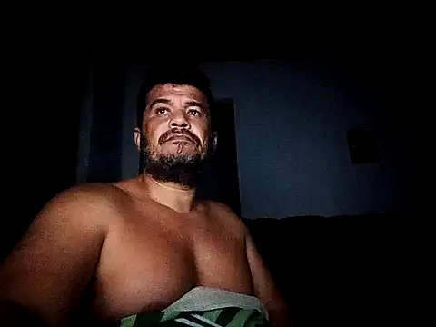 Snapshot of tarra122 chatting on 03-24-26, 04:28 tarra122 online show from 03-24-26, 04:28