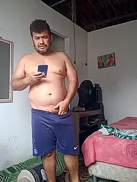 Snapshot of tarra122 chatting on 04-01-26, 02:25 tarra122 online show from 04-01-26, 02:25