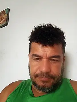 Snapshot of tarra122 chatting on 04-17-26, 02:20 tarra122 online show from 04-17-26, 02:20