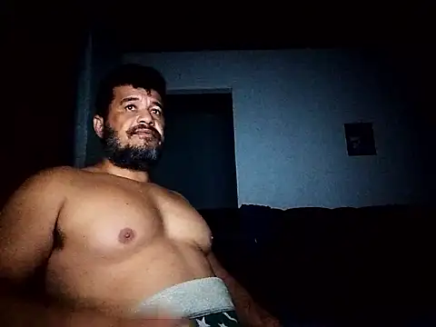 Snapshot of tarra122 chatting on 05-19-26, 02:07 tarra122 online show from 05-19-26, 02:07