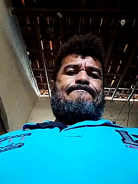 Snapshot of tarra122 chatting on 05-19-26, 04:02 tarra122 online show from 05-19-26, 04:02