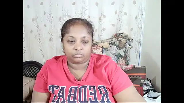 Snapshot of Indiantasha chatting on 06-11-26, 03:43 Indiantasha online show from 06-11-26, 03:43