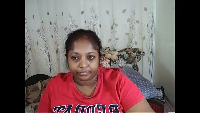Snapshot of Indiantasha chatting on 06-22-26, 03:53 Indiantasha online show from 06-22-26, 03:53
