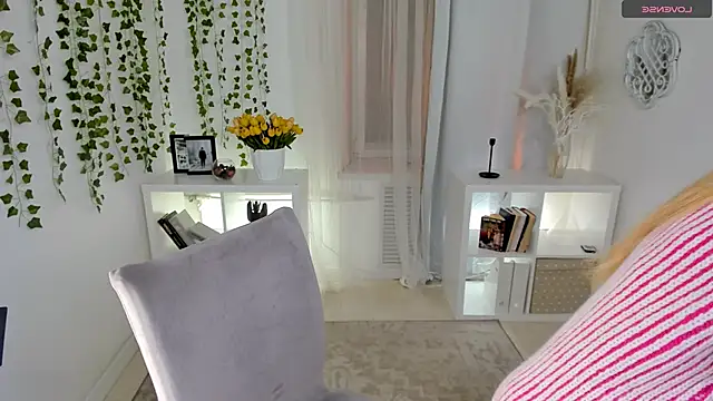 Laly Peach online show from 01-14-26, 12:55