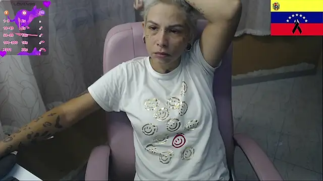 moon cat85 online show from 06-30-26, 01:56
