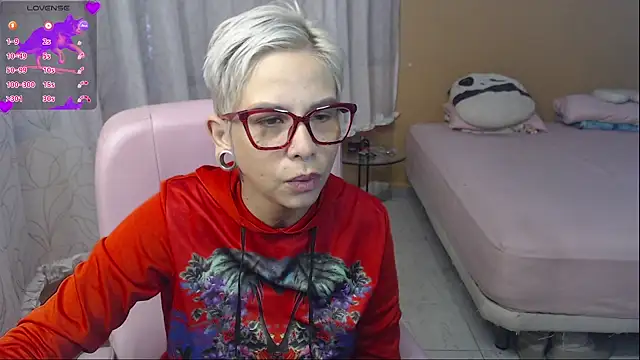 moon cat85 online show from 07-08-26, 01:15
