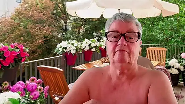 GrannyChrissy68 online show from 07-07-26, 01:37
