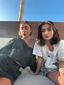 Snapshot of italianPassion chatting on 04-13-26, 06:13 italianPassion online show from 04-13-26, 06:13