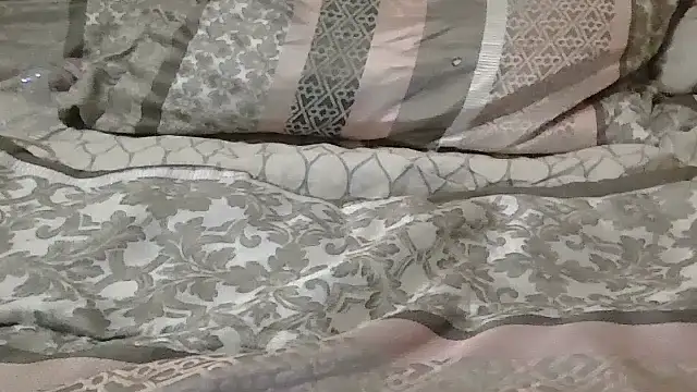 Snapshot of beautylovess chatting on 03-24-26, 05:34 beautylovess online show from 03-24-26, 05:34