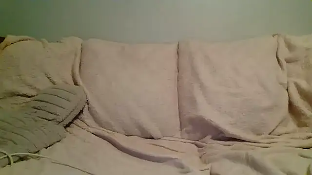 Snapshot of beautylovess chatting on 04-02-26, 05:49 beautylovess online show from 04-02-26, 05:49