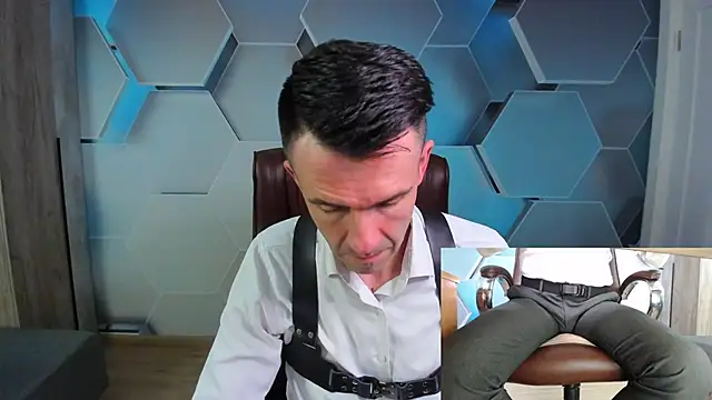 SteveTiger online show from 04-13-26, 01:27