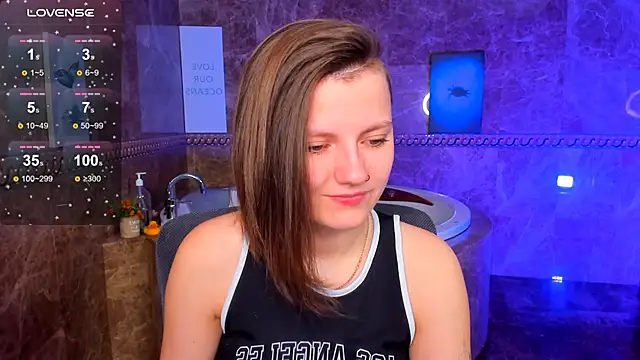 MelindaTin online show from 04-10-26, 01:00