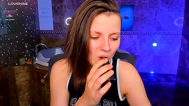 MelindaTin online show from 05-31-26, 05:20