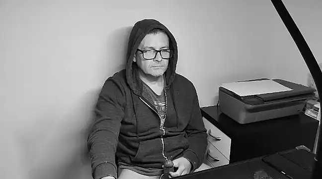 qpmarioxh online show from 12-26-24, 08:18