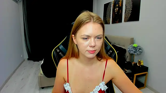 Strawberrye online show from 03-24-26, 03:22