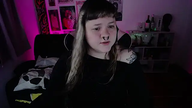 Snapshot of Bdsm_and_fries chatting on 07-10-26, 03:36 Bdsm and fries online show from 07-10-26, 03:36