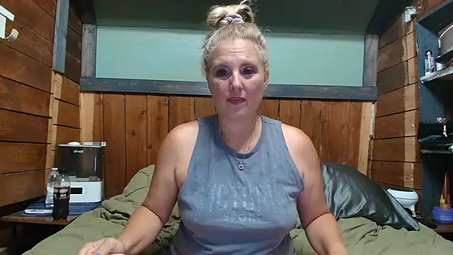 lisaxlovexxx online show from 07-10-26, 04:20