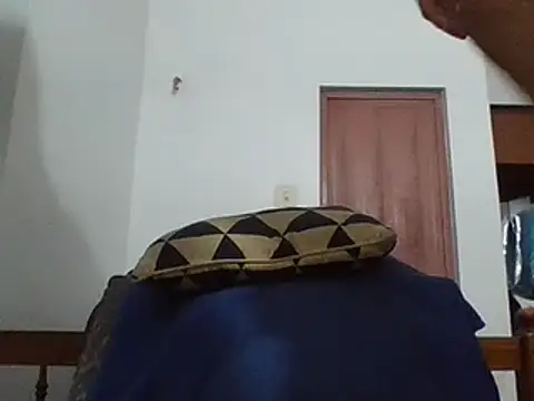 Snapshot of tarzanforsky chatting on 06-23-26, 04:27 tarzanforsky online show from 06-23-26, 04:27